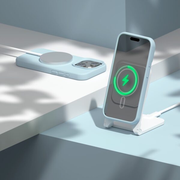 Etteri Silicone Mag case for iPhone 14 6,1" light blue