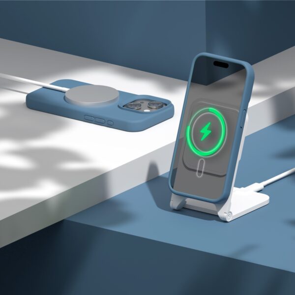 Etteri Silicone Mag case for iPhone 15 6,1" dark blue