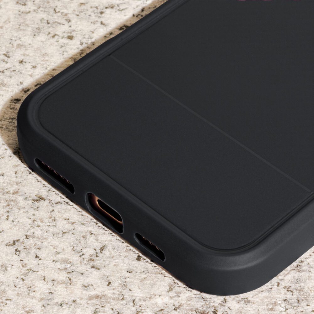 475011_oryg Simple Carbon case for iPhone 14 6,1" black