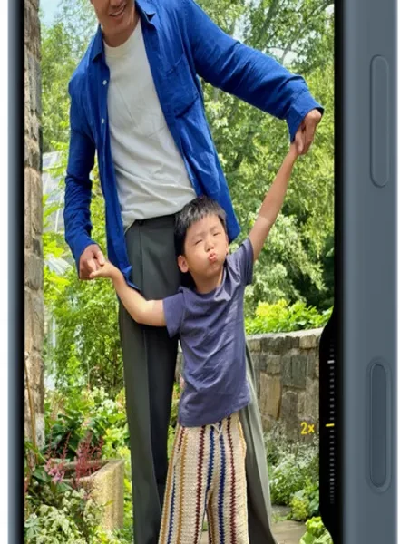 iPhone 17 Silicone Case with MagSafe - Anchor Blue